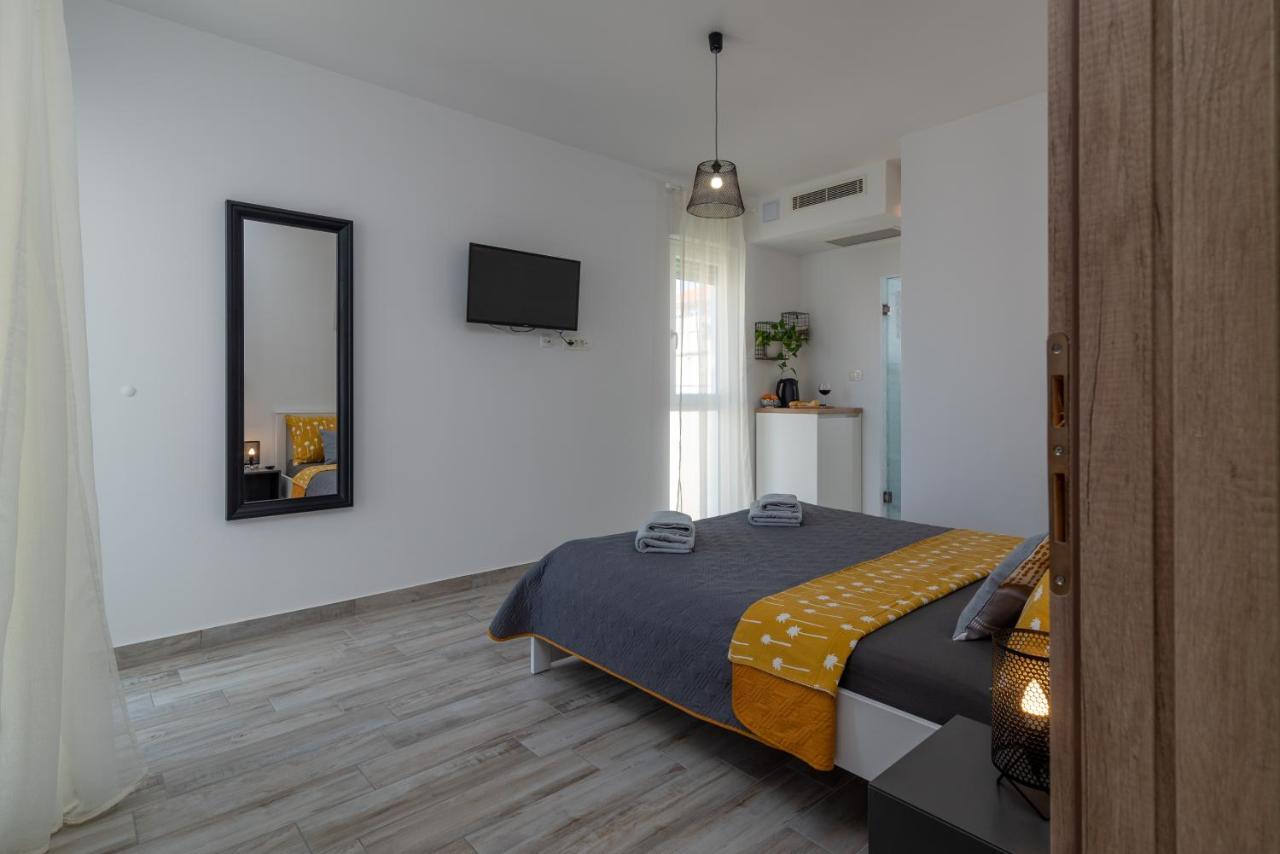 Apartmani Luce Trogir Eksteriør bilde