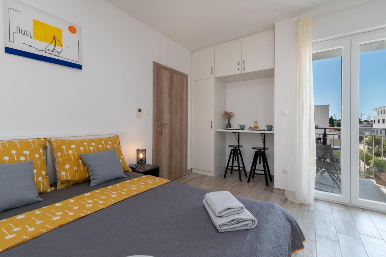 Apartmani Luce Trogir Eksteriør bilde