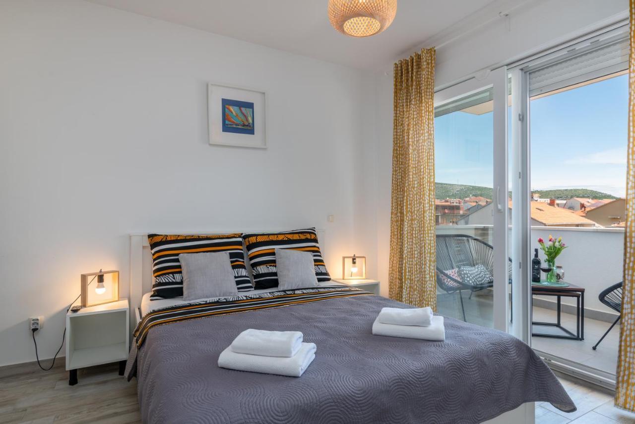 Apartmani Luce Trogir Eksteriør bilde